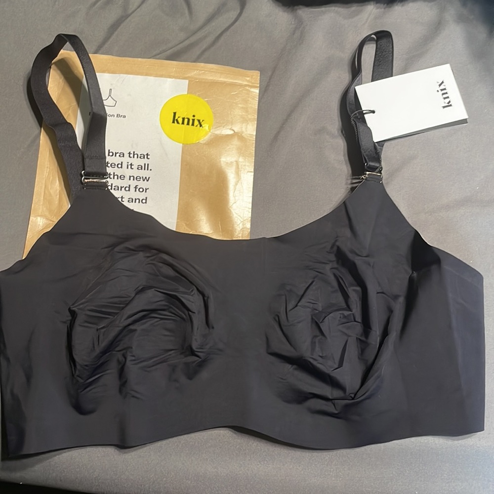 NWT Knix Evolution Bra beige/black size 7
